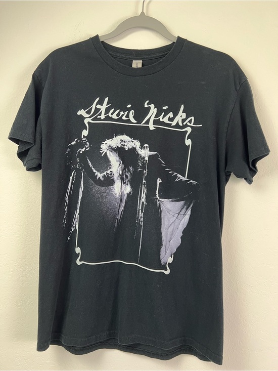 Stevie Nicks Tops - Stevie Nicks Live Photo Concert Tour 23- 24 Short Sleeve Gildan Ultra Cotton Tee